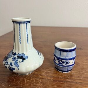 Hand Painted Delft Blue Vase & Mini Barrel Cup – Vintage Holland Pottery Set
